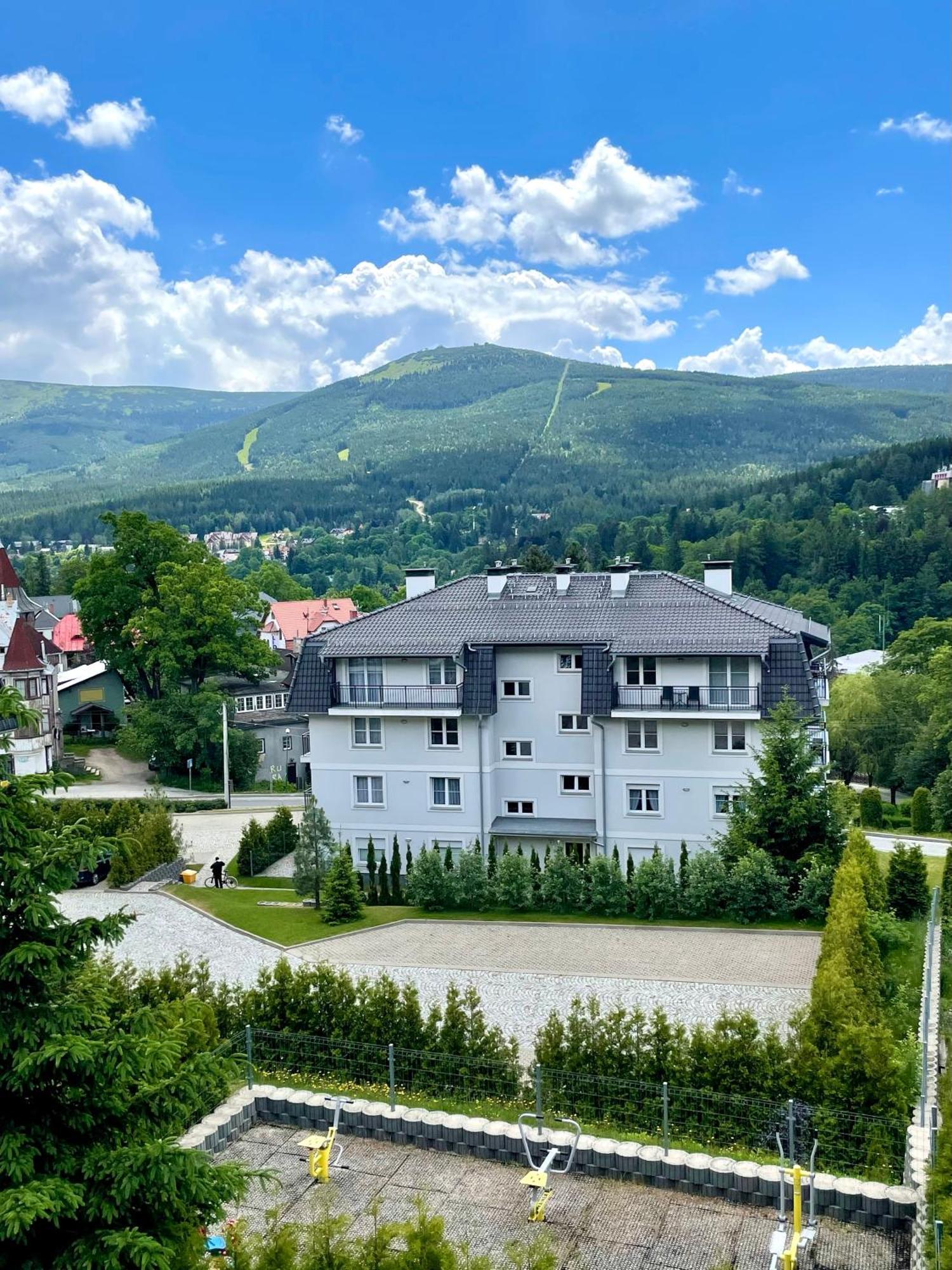 Apartament Ab Villa Mountain View 스클라르스카포렘바 외부 사진